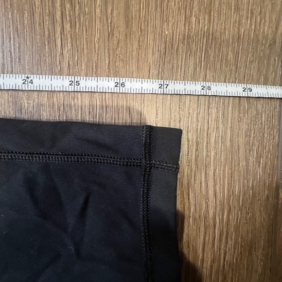 Lululemon Speed Up Crop Women's Leggings, Black, Size 2, 21" Inseam - Picture 9 of 13